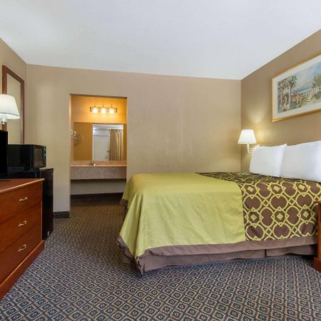 Days Inn By Wyndham Clanton Al Exterior foto