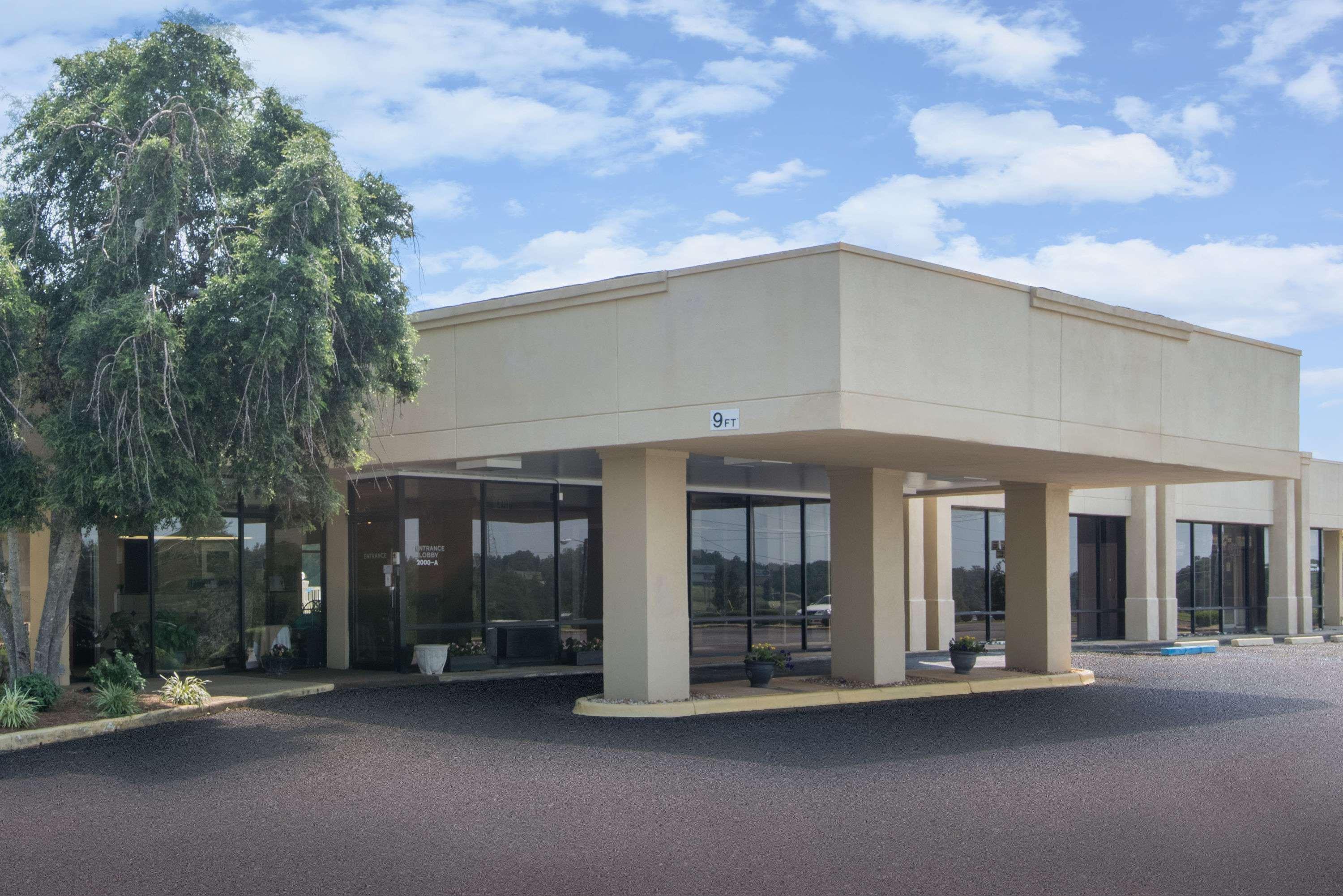 Days Inn By Wyndham Clanton Al Exterior foto